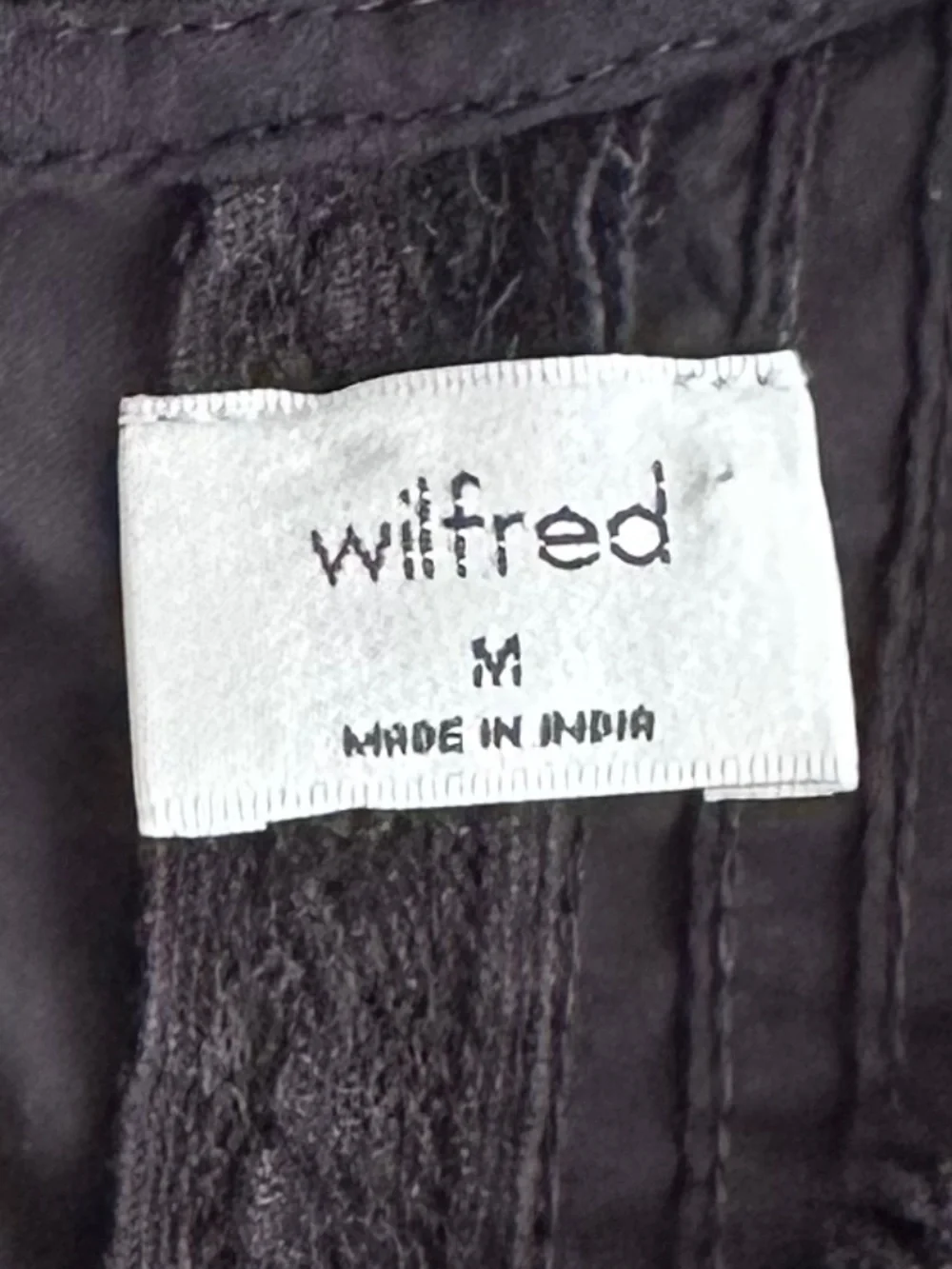 Aritzia Wilfred Wallflower Blouse Black Medium Romantic Relaxed Flowy Babydoll - Picture 3 of 10